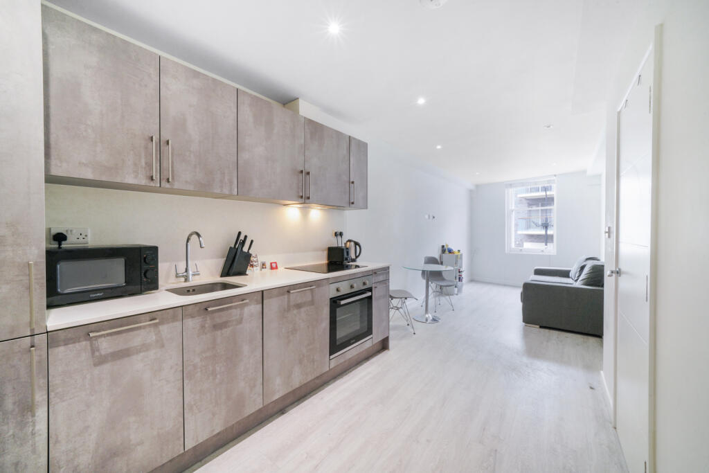 1 bedroom flat for rent in Ingham Road,
West Hampstead, NW6