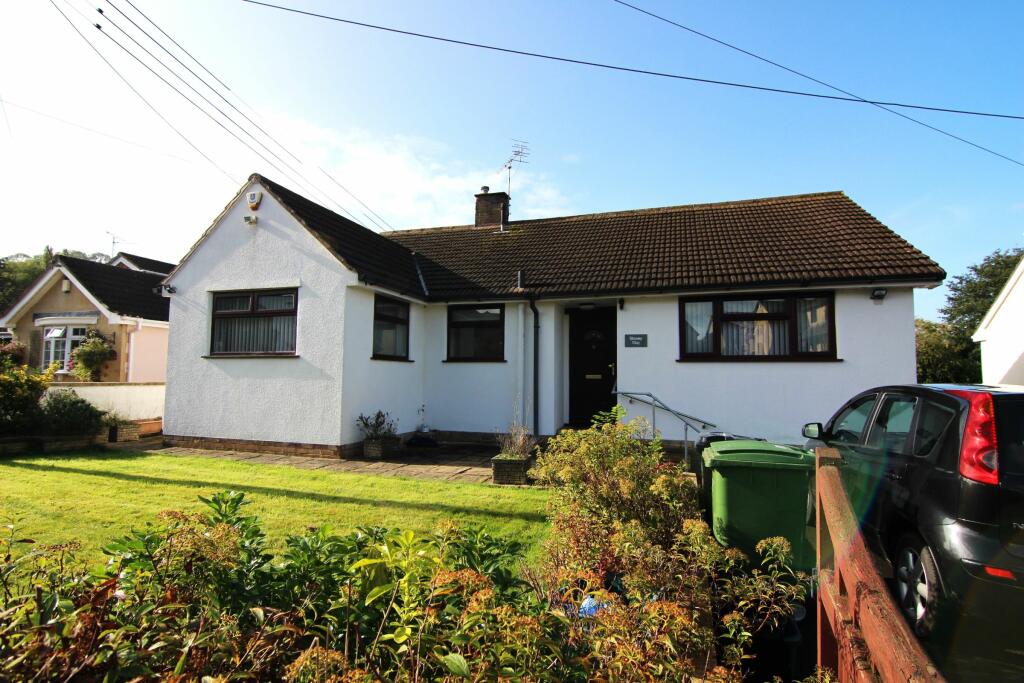 2 bedroom bungalow for sale in Stowey Way, Sutton Hill Road,