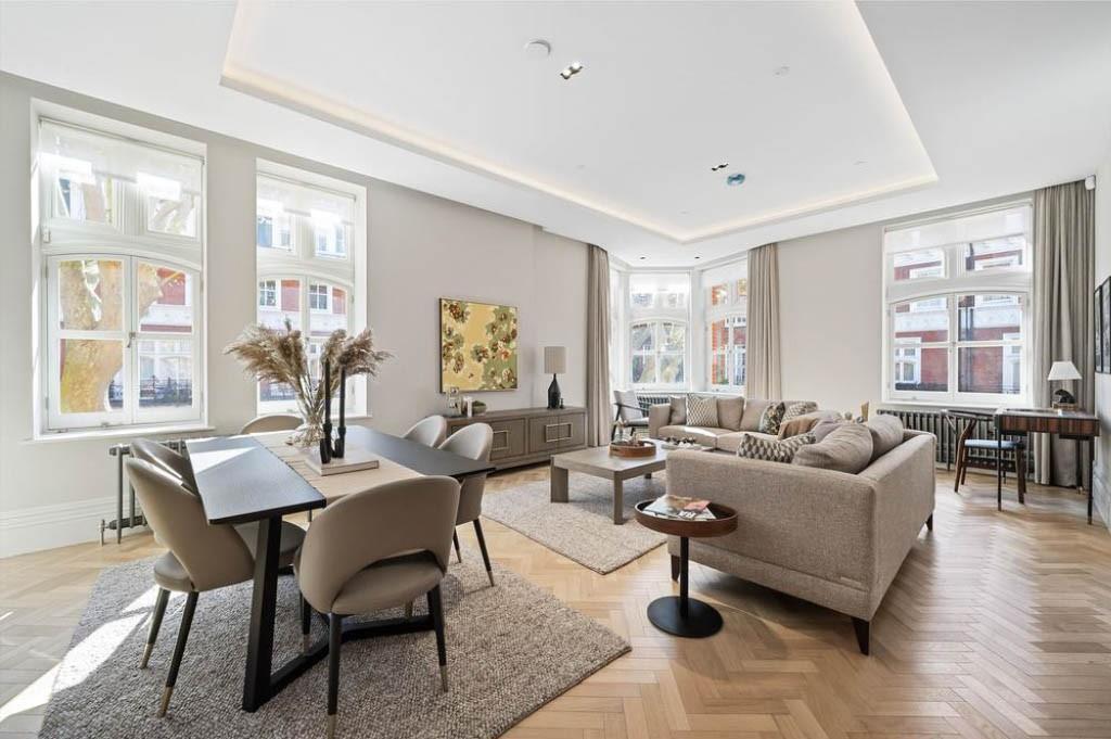 Main image of property: Kensington Court, Kensington, W8