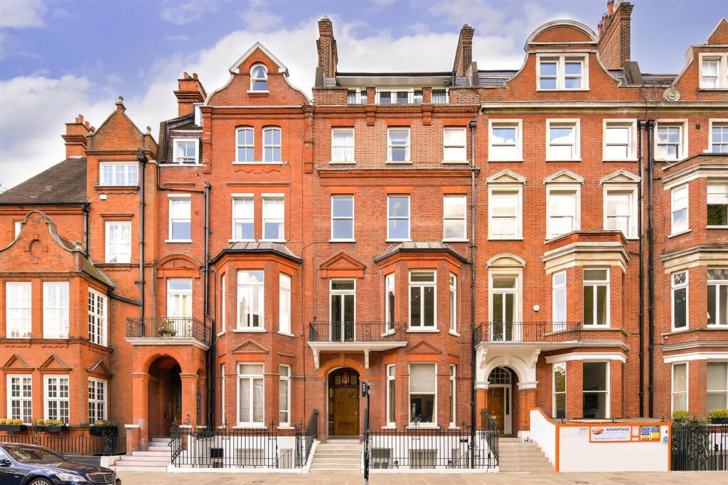 Main image of property: Lennox Gardens, Knightsbridge, SW1X