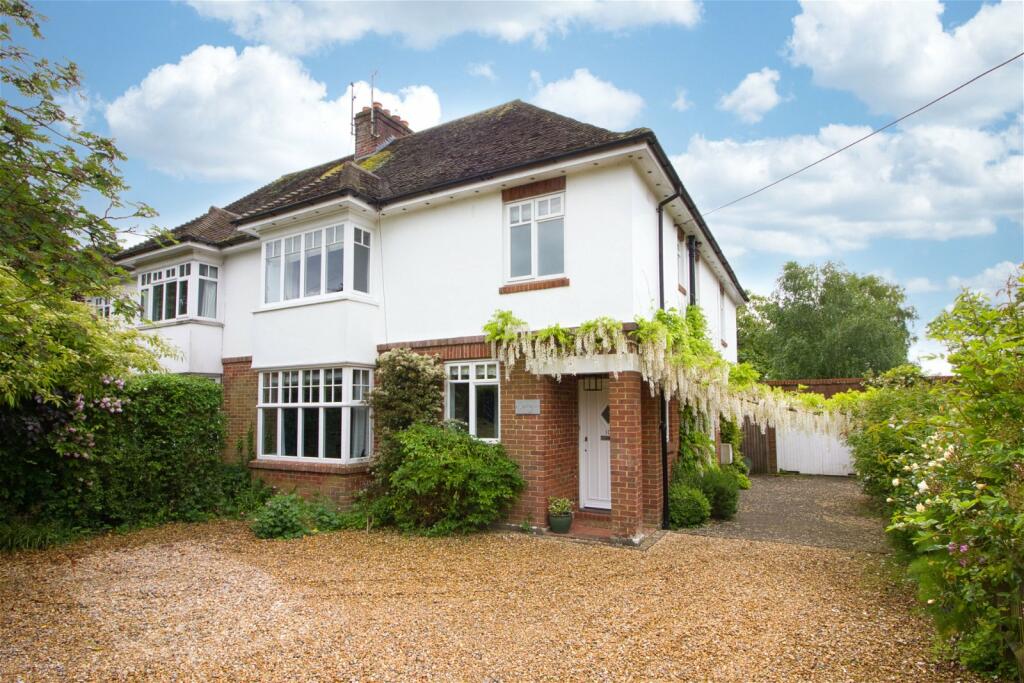 4 bedroom semidetached house for sale in Wickfield, Wick Lane, Devizes