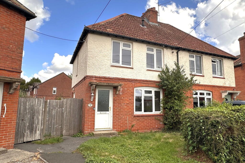 Main image of property: Caen Hill Gardens, Devizes, Wiltshire, SN10 1QQ