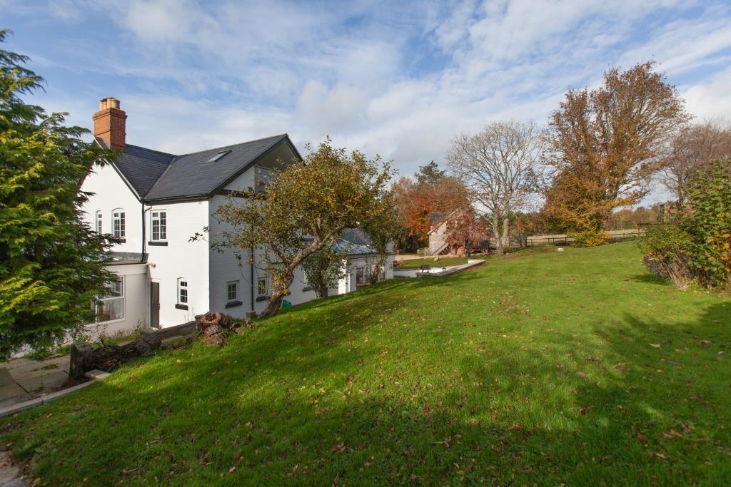 5 bedroom detached house for sale in Easterton, Devizes, Wiltshire