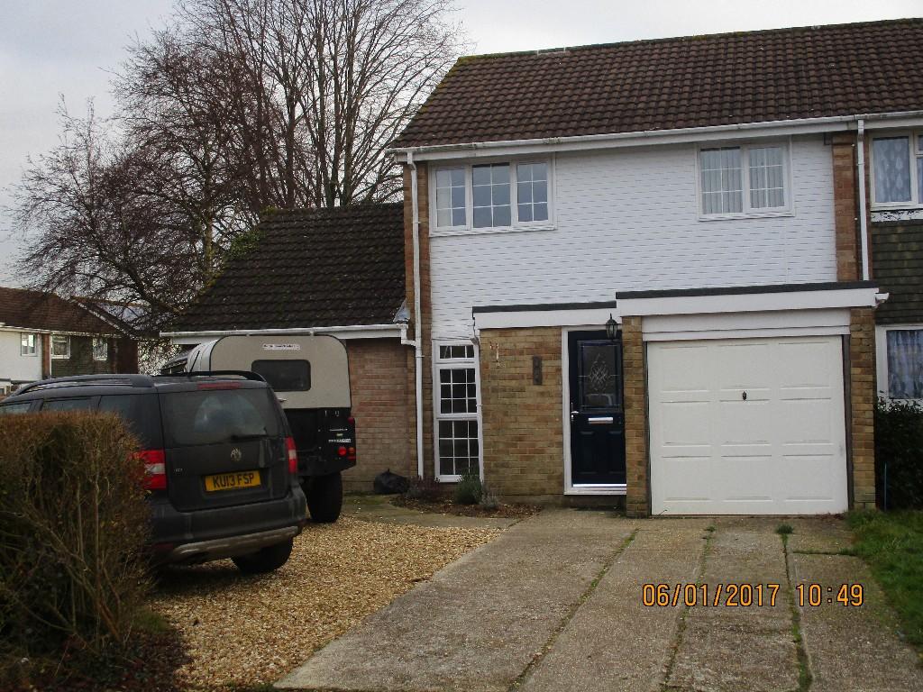 Main image of property: Broadoak Close, SO45
