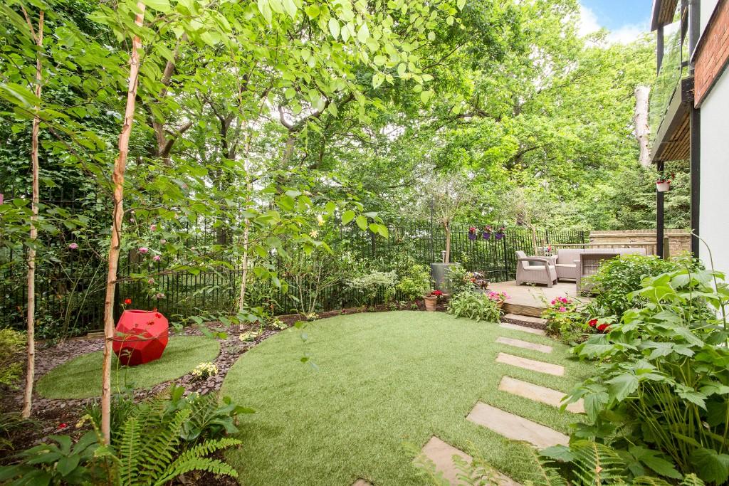 Main image of property: Savernake Court, Highwood Close, London, SE22