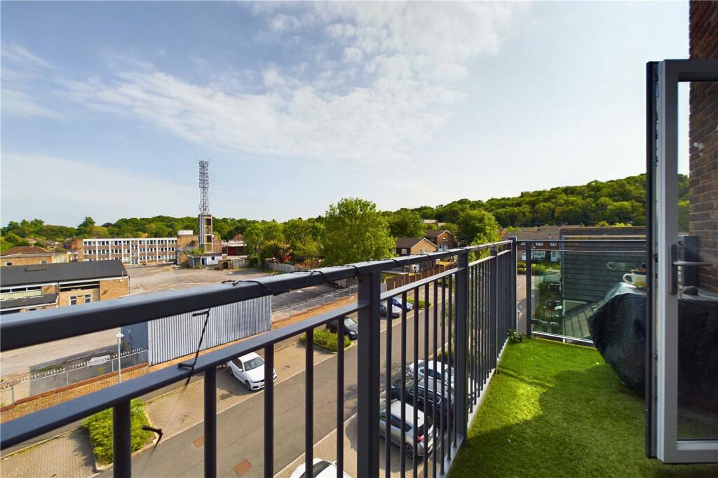 2 bedroom apartment for rent in Spey Road, Tilehurst, Reading