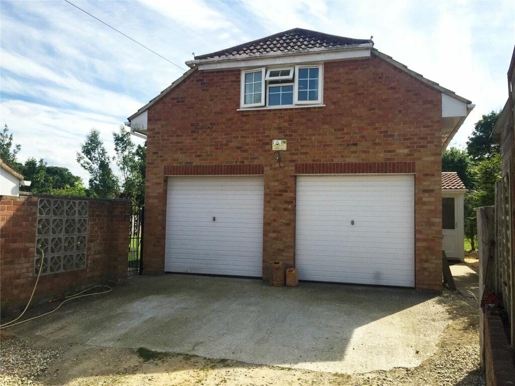 1 bedroom apartment for rent in The Coach House, Theale Road