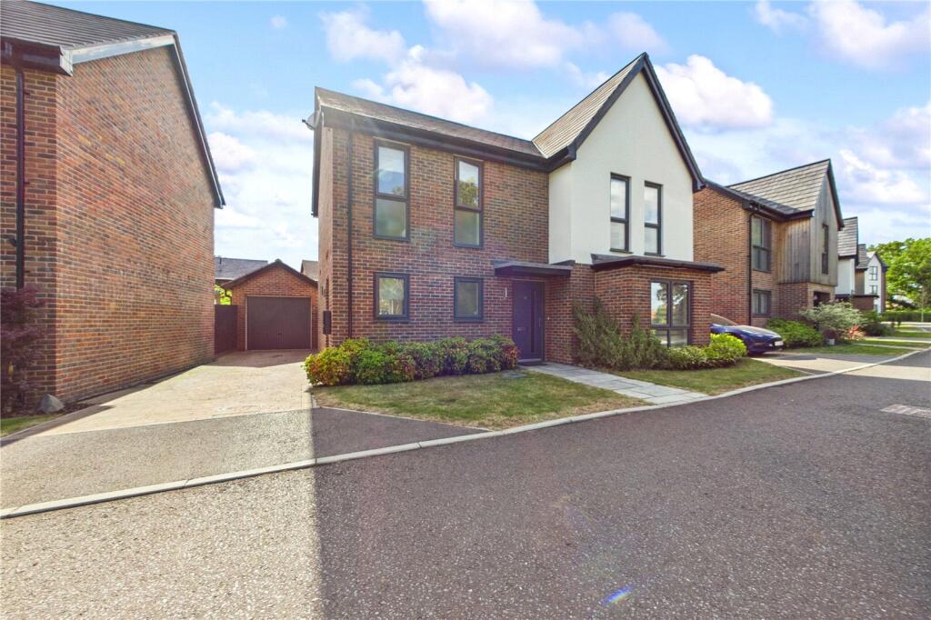 Main image of property: Shelduck Drive, Arborfield Green, Reading, Berkshire, RG2