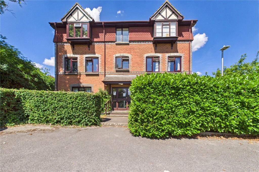 Main image of property: Rowe Court, Grovelands Road, Reading, Berkshire, RG30