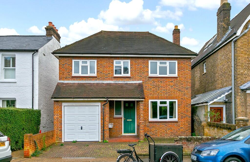 Main image of property: Gloucester Road, Kew, Richmond, Surrey TW9