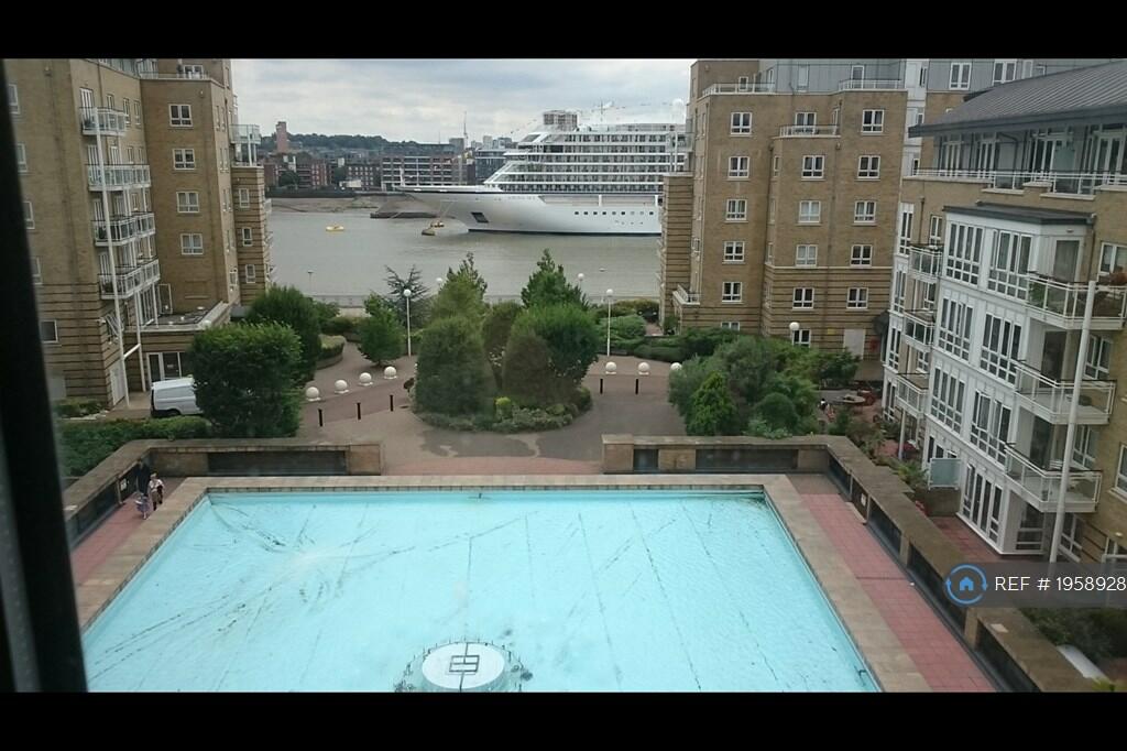 2 bedroom flat for rent in St. Davids Square, London, E14