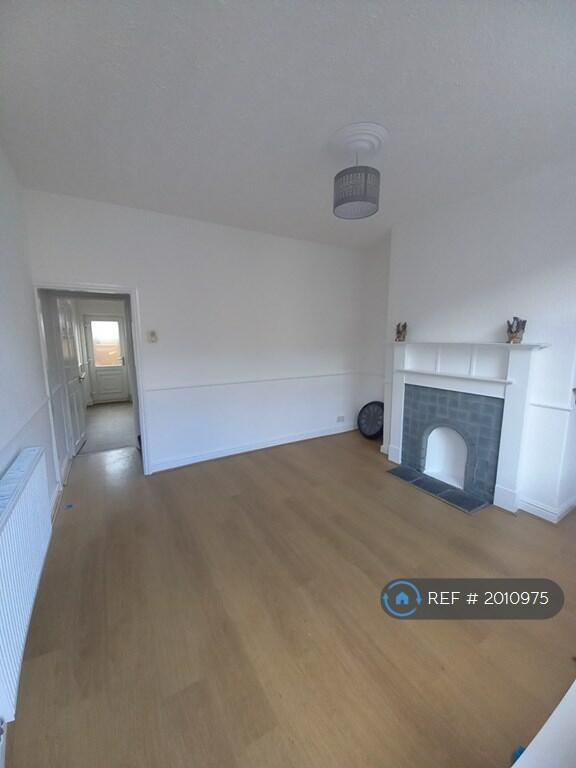 2 bedroom terraced house for rent in Unicorn Street, Eccles, Manchester, M30
