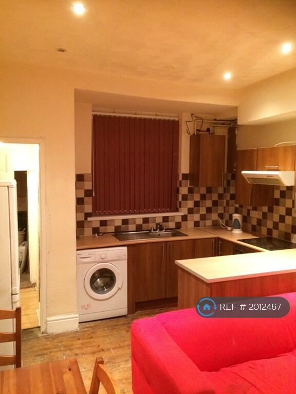 3 bedroom terraced house for rent in Brailsford Road, Manchester, M14