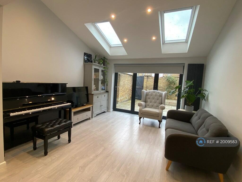 5 bedroom end of terrace house for rent in Staffordshire Street, Cambridge, CB1