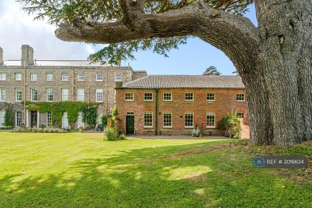 4 bedroom flat for rent in Benacre Hall, Benacre, Beccles, NR34