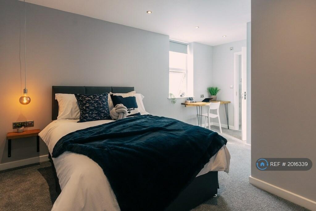 1 bedroom house share for rent in Albion Street, Swindon, SN1