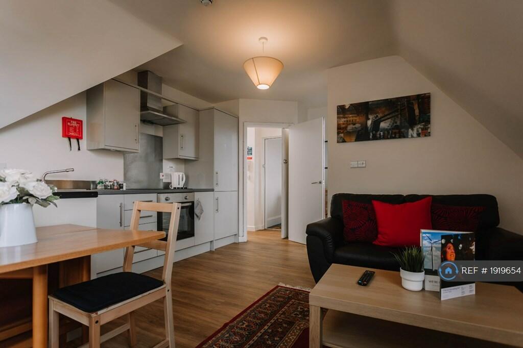 2 bedroom flat for rent in Kingston Villas, Hull, HU5