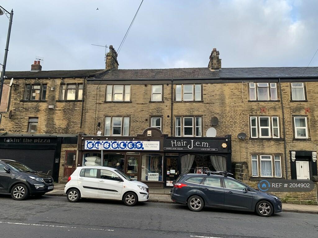 2 bedroom flat for rent in Town Street, Farsley, Pudsey, LS28