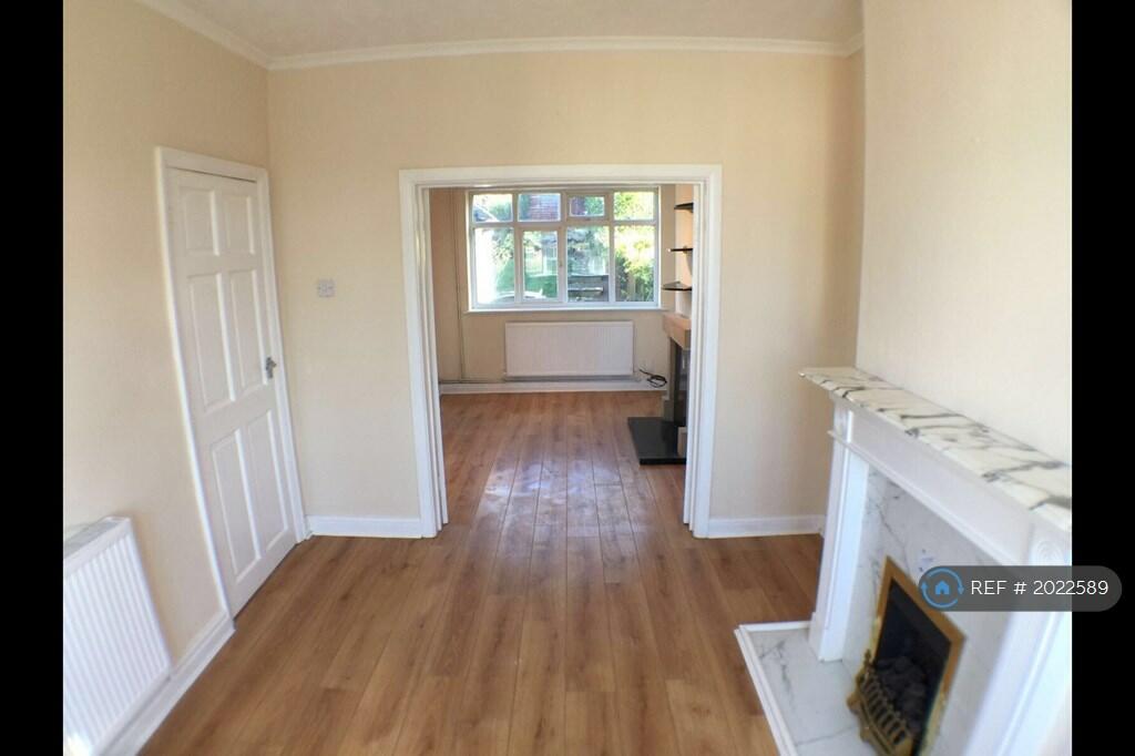 3 bedroom terraced house for rent in Ruxley Road, Stoke-On-Trent, ST2