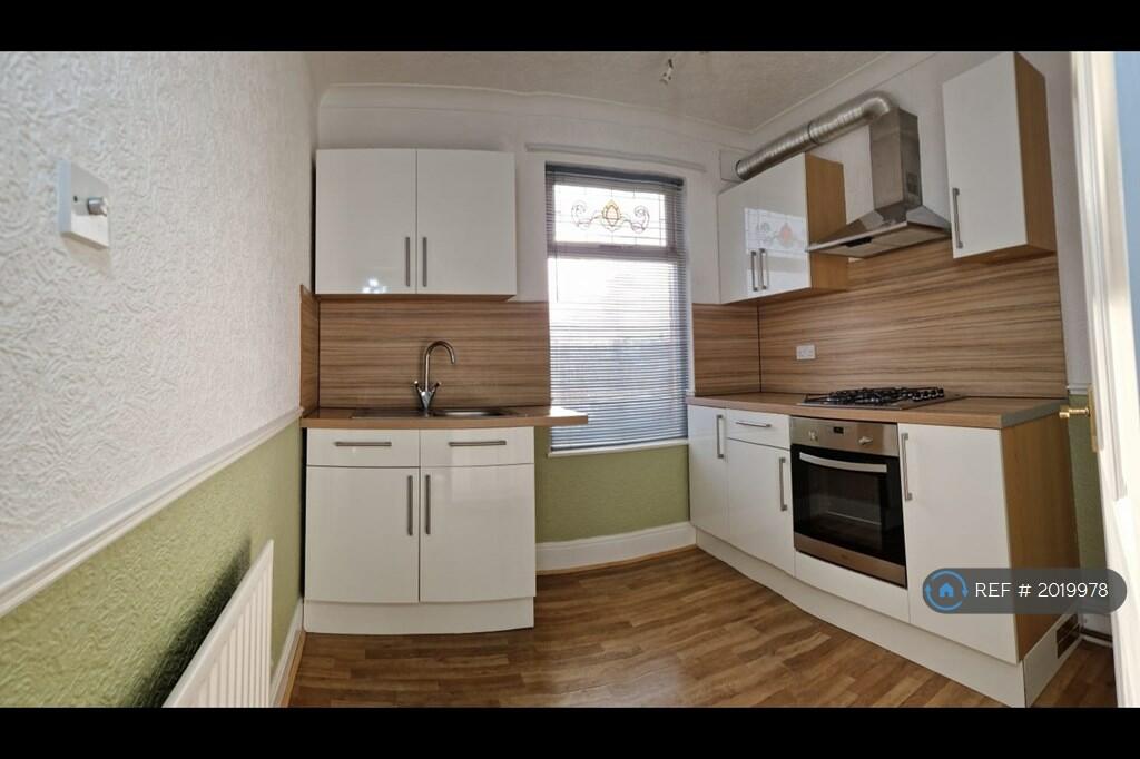 2 bedroom flat for rent in Balmoral Road, Doncaster, DN2