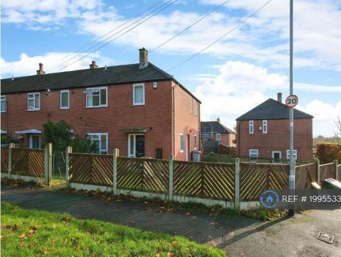 3 bedroom semi-detached house for rent in King Alfreds Drive, Leeds, LS6