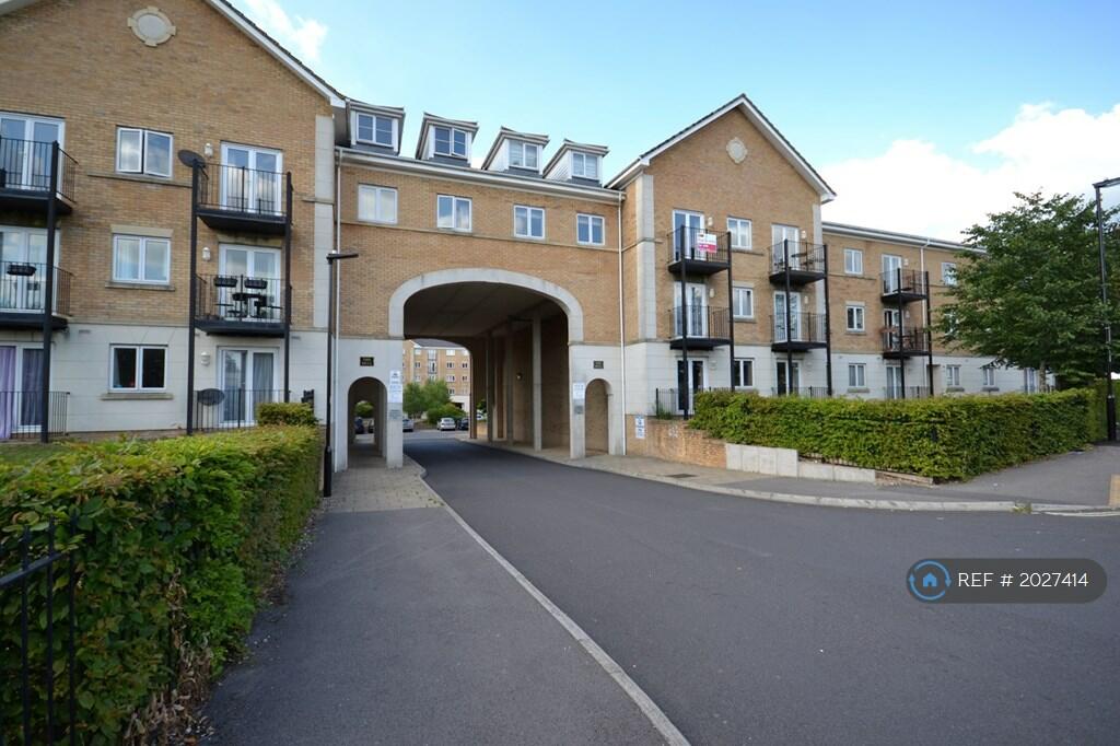 2 bedroom flat for rent in The Dell, Southampton, SO15