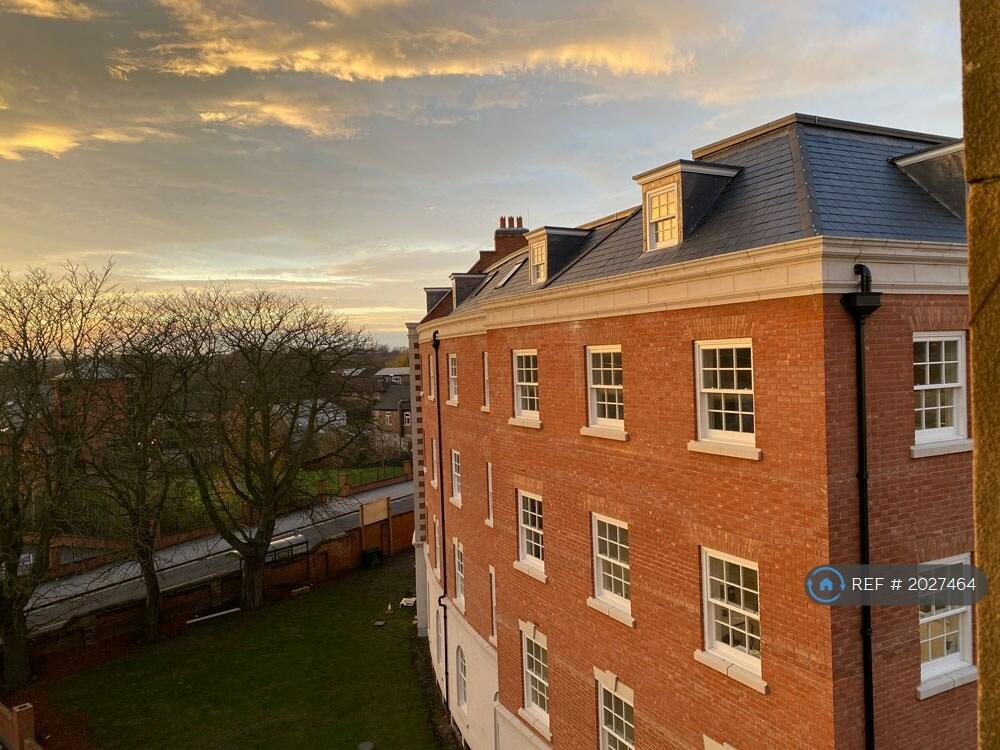 2 bedroom penthouse for rent in King's Crescent Apartments, Derby, DE1