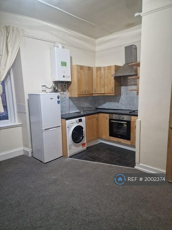 2 bedroom flat for rent in North Junction Street, Edinburgh, EH6