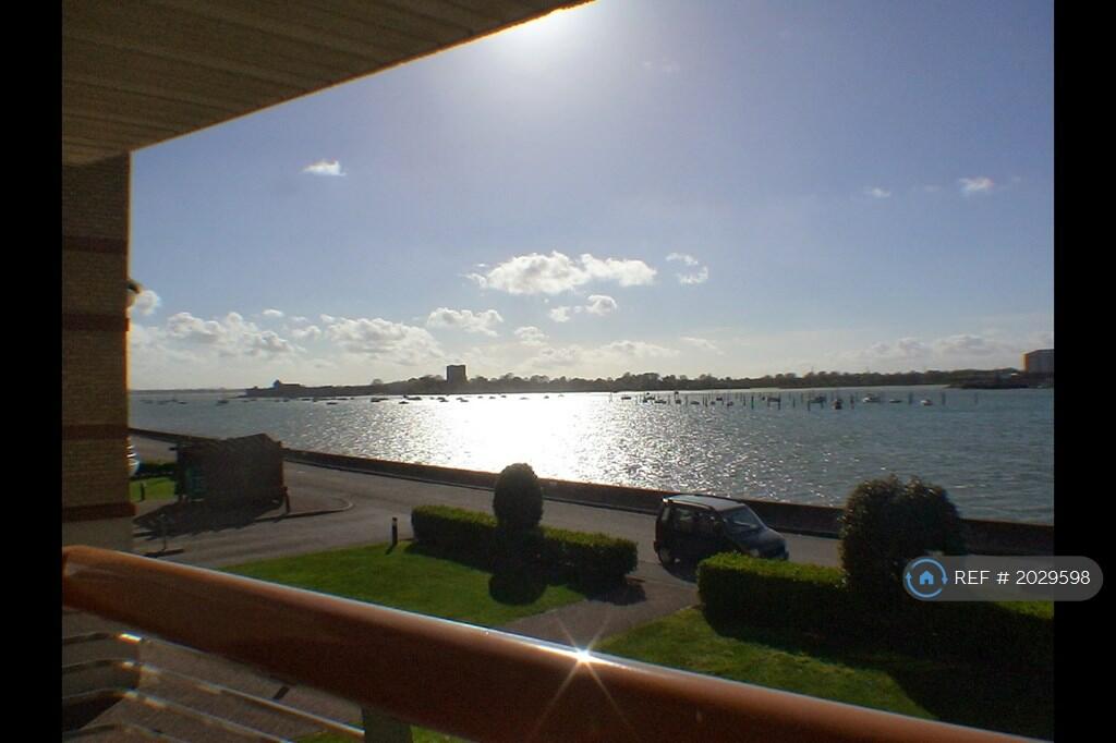 2 bedroom flat for rent in Lock Approach, Port Solent, Portsmouth, PO6