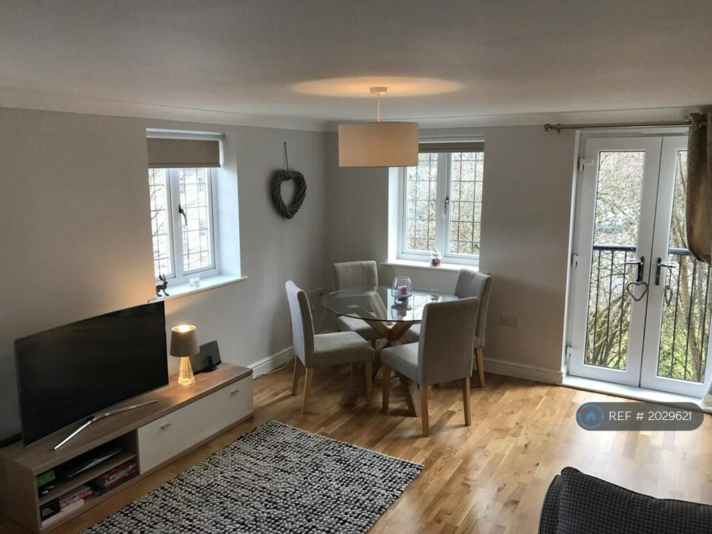 1 bedroom flat for rent in Micklethwaite Grove, Wetherby, LS22