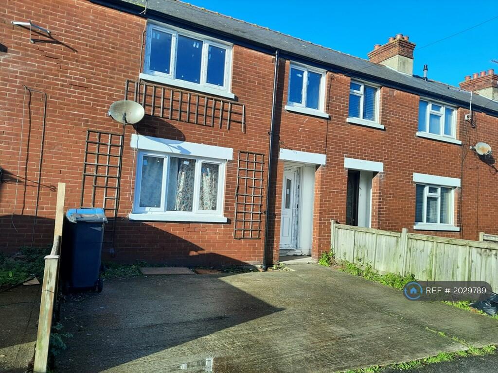 3 bedroom terraced house for rent in Mill Road, Deal Kent, CT14