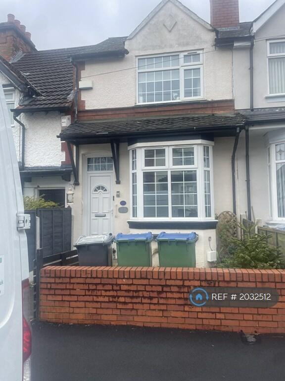 3 bedroom terraced house for rent in Park Road, Smethwick, B67