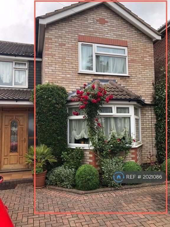 2 bedroom semi-detached house for rent in Uplands Road, Oadby, Leicester, LE2
