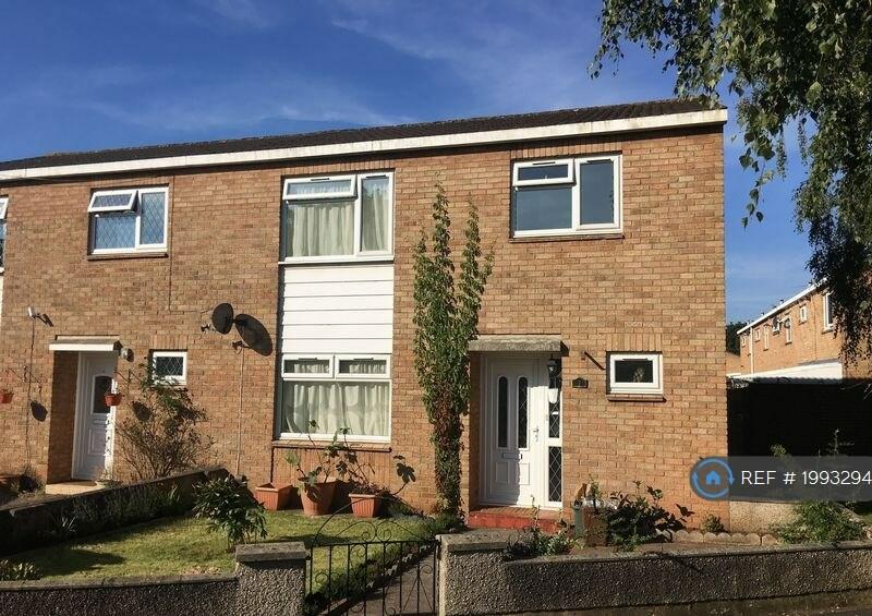 3 bedroom semi-detached house for rent in Whinchat Gardens, Bristol, BS16