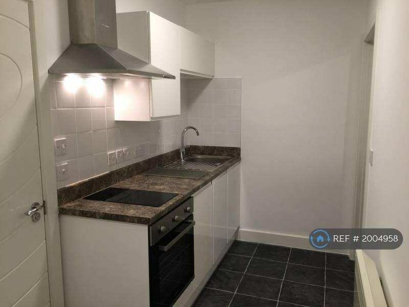 1 bedroom flat share for rent in Alexandra House, Southampton, SO14