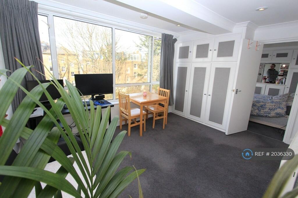 1 bedroom flat for rent in Hampstead, London, NW3