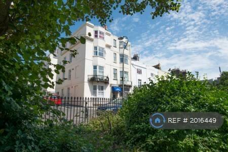 1 bedroom flat for rent in Russell Square, Brighton, BN1