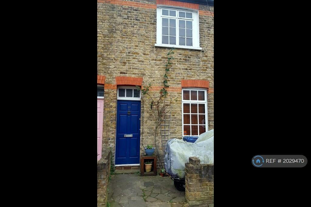 2 bedroom terraced house for rent in Ridley Avenue, London, W13