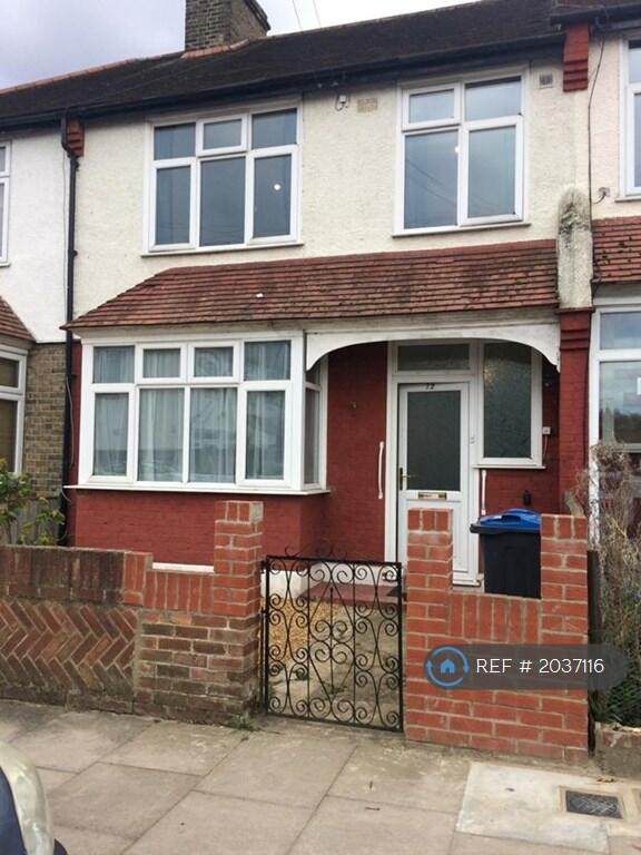 3 bedroom terraced house for rent in Hill Road, Mitcham/ Tooting Borders, CR4