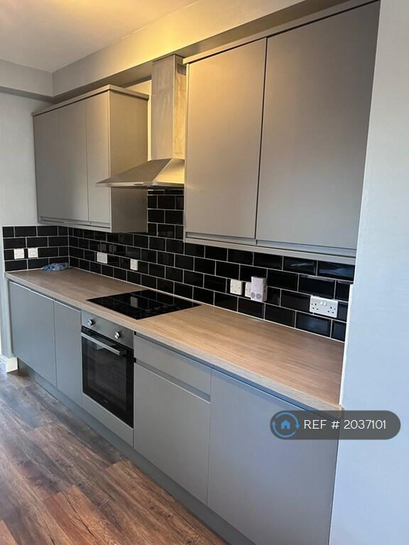 3 bedroom terraced house for rent in Abbey Road, Croydon, CR0