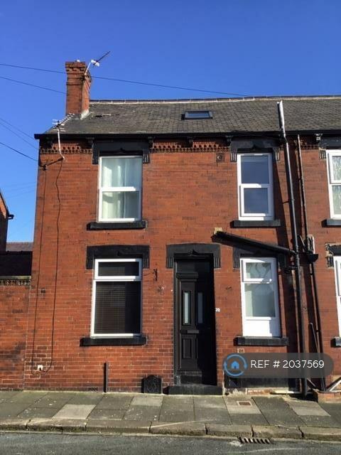 1 bedroom terraced house for rent in South End Terrace, Leeds, LS13