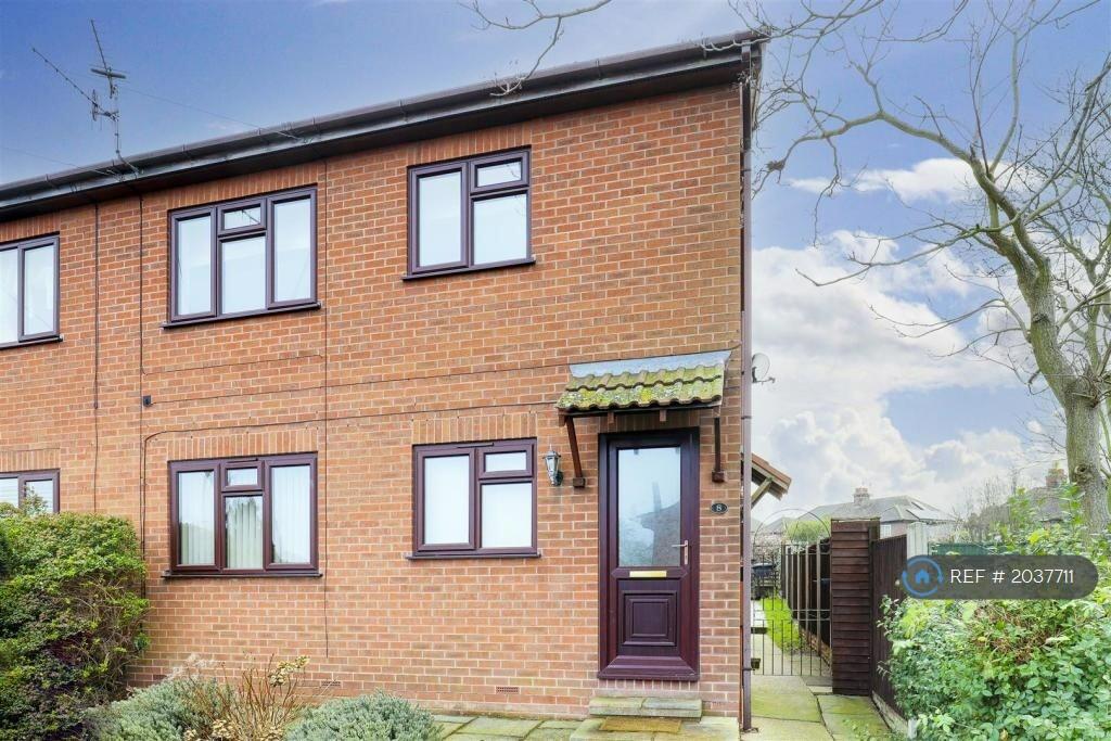 2 bedroom flat for rent in Runswick Court, Arnold, Nottingham, NG5