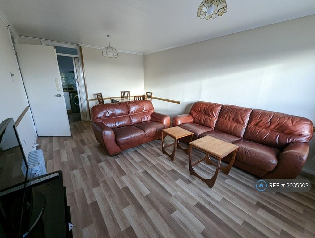 2 bedroom flat for rent in St. Mungo Place, Glasgow, G4