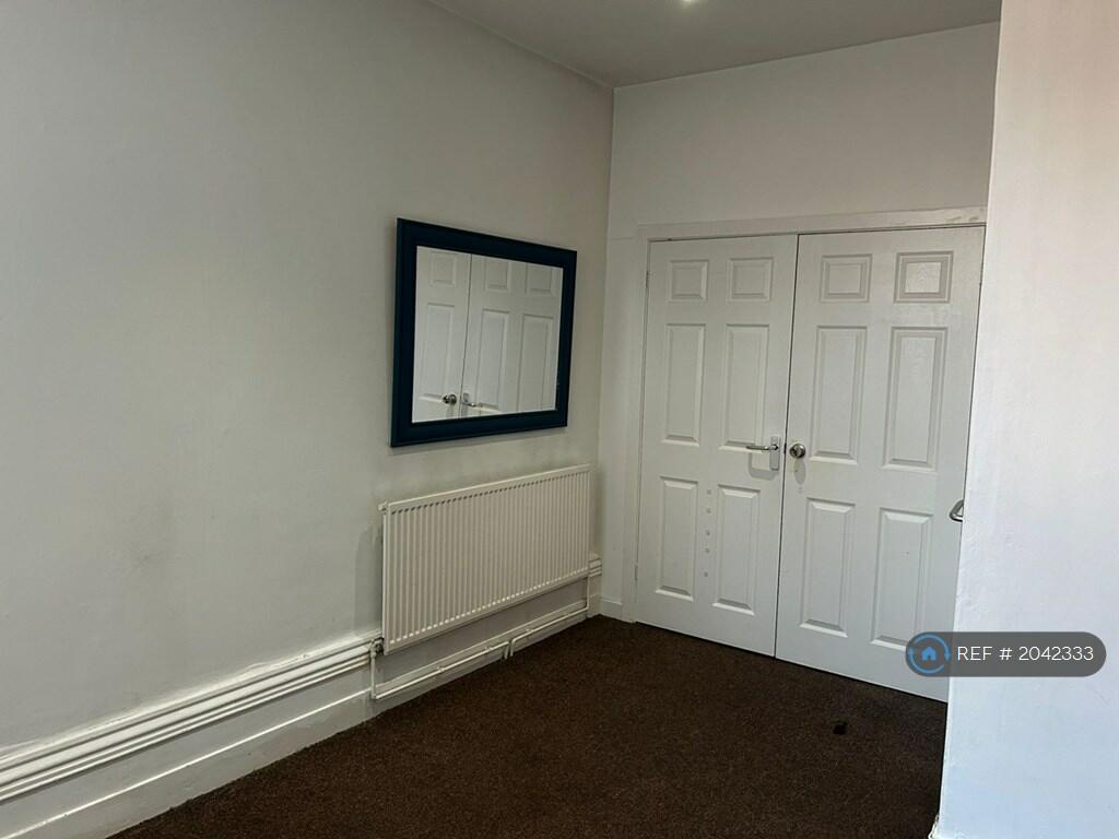 2 bedroom flat for rent in Old Swan, Liverpool, L13