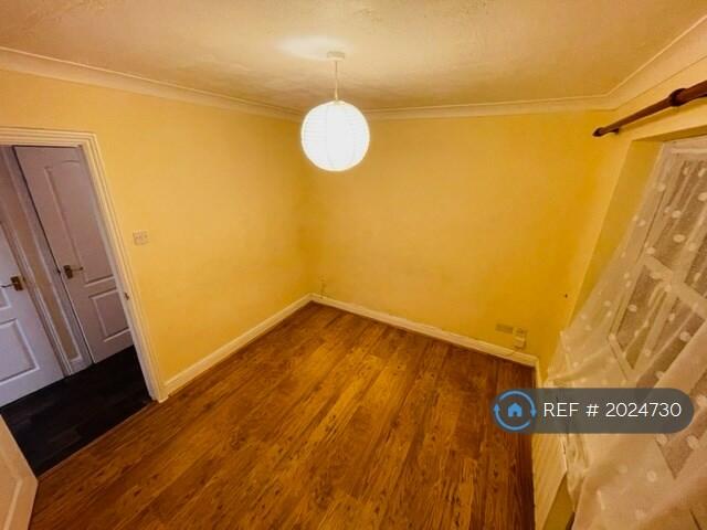 1 bedroom flat for rent in Glen Elgin House, Feltham, TW14