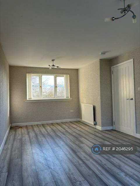 2 bedroom flat for rent in Bonnyton Drive, Eaglesham, Glasgow, G76