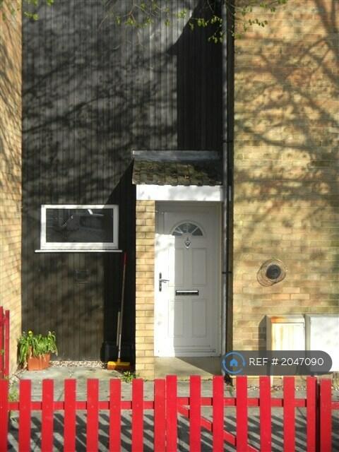 3 bedroom terraced house for rent in Lisle Walk, Cambridge, CB1