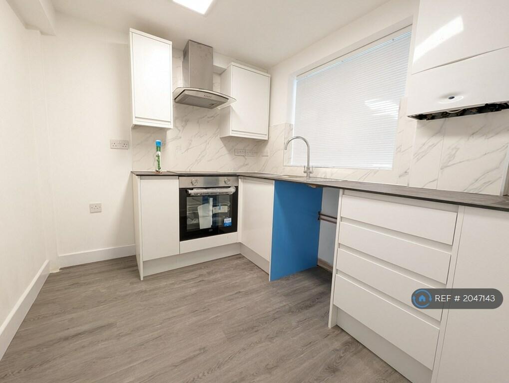 2 bedroom flat for rent in Chesterfield Buildings, Bristol, BS8