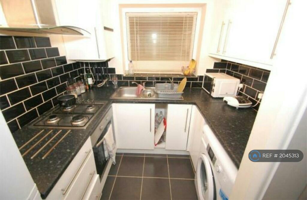 1 bedroom flat for rent in Beacon Road, Chatham, ME5