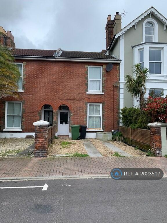 4 bedroom terraced house for rent in Duncan Road, Southsea, PO5